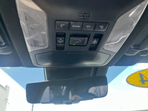 Used 2024 Toyota RAV4 XSE AWD/4WD image 17