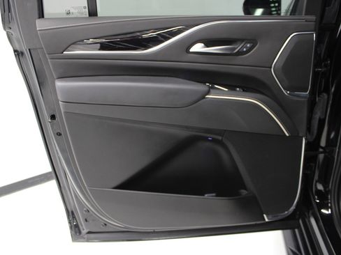 Used 2023 Cadillac Escalade ESV Sport image 49