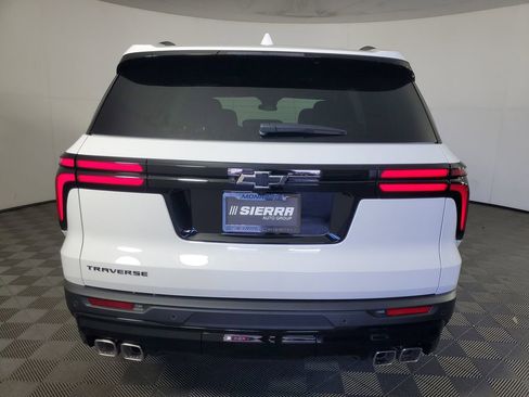 New 2026 Chevrolet Traverse LT w/ Midnight/Sport Edition FWD image 5