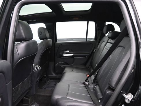 Used 2023 Mercedes-Benz GLB 250 4MATIC image 29