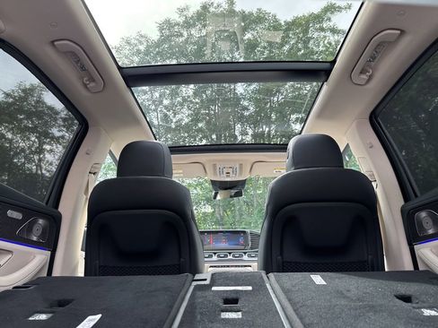 New 2026 Mercedes-Benz GLE 53 AMG 4MATIC image 32