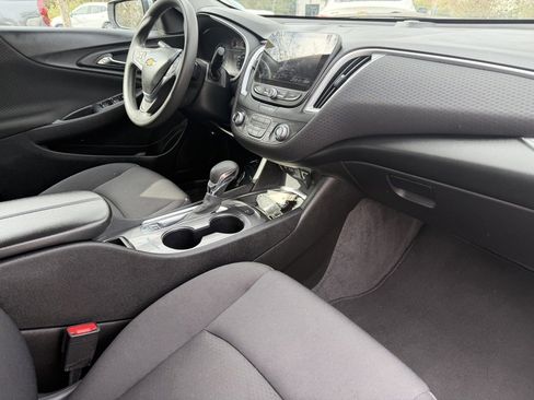 Used 2024 Chevrolet Malibu LT image 10