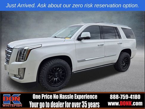 Used 2017 Cadillac Escalade Platinum AWD/4WD image 3