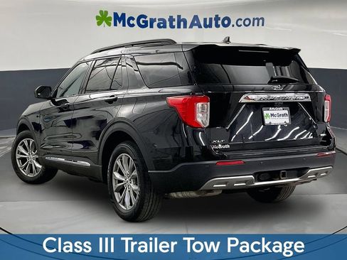 Used 2020 Ford Explorer XLT w/ Equipment Group 202A AWD/4WD image 3
