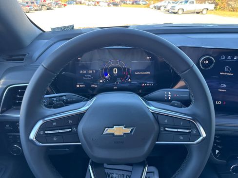 New 2026 Chevrolet Suburban LS image 21