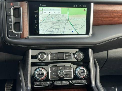 Used 2023 GMC Yukon Denali Ultimate image 18