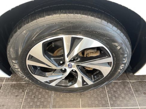 Used 2024 Subaru Legacy Premium AWD/4WD image 6