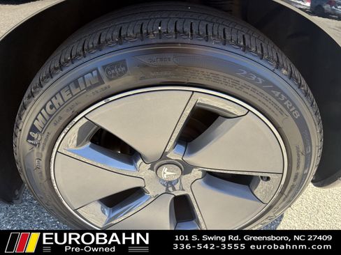 Used 2023 Tesla Model 3 Standard Range image 32