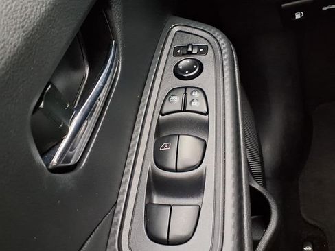 Used 2024 Nissan Versa SV w/ Trunk Package FWD image 16