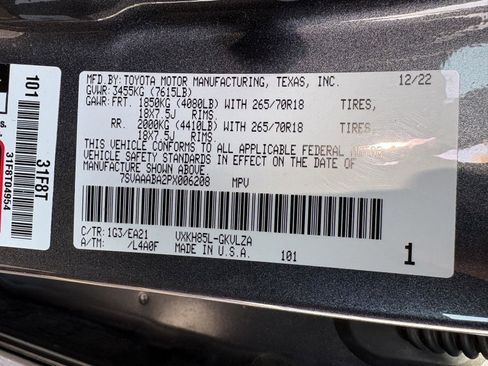 Used 2023 Toyota Sequoia Limited image 17