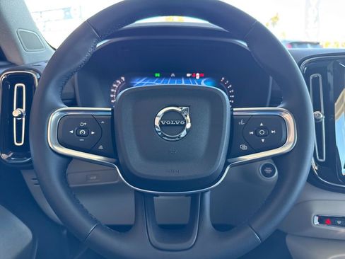 New 2026 Volvo XC40 B5 Plus w/ Protection Package Premier AWD/4WD image 23