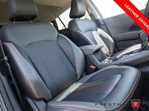 Used 2025 Subaru Crosstrek 2.5i Limited w/ Crosstrek Mirror Package AWD/4WD image 4