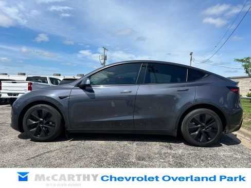 Used 2021 Tesla Model Y Long Range AWD/4WD image 6