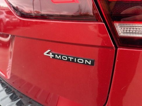 Used 2024 Volkswagen Tiguan SE R-Line image 13