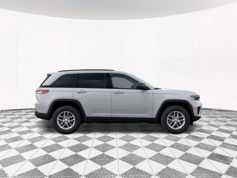 New 2026 Jeep Grand Cherokee 4WD image 30