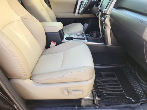 Used 2023 Toyota 4Runner SR5 Premium image 28