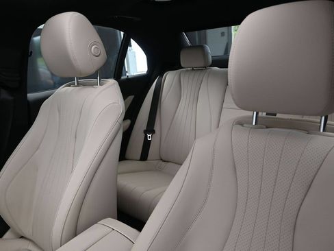 Used 2023 Mercedes-Benz E 350 Sedan image 14