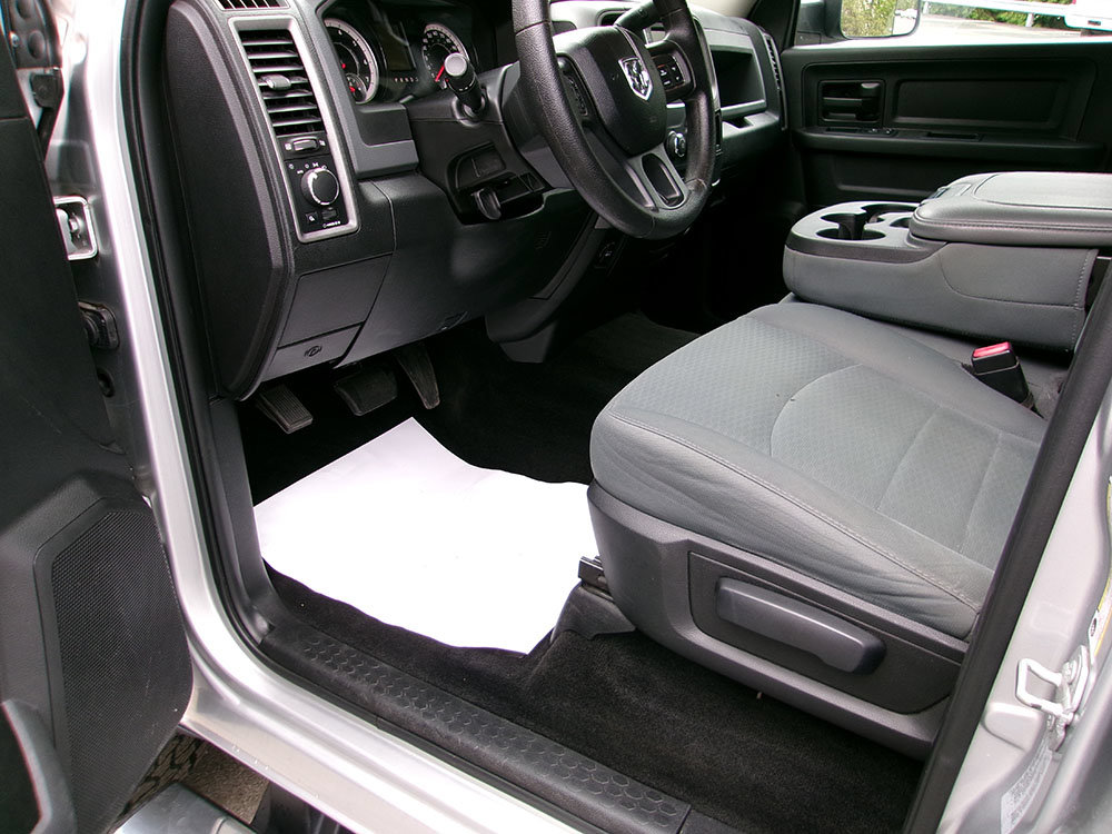 Used 2017 RAM 2500 Tradesman w/ Chrome Appearance Group AWD/4WD image 16
