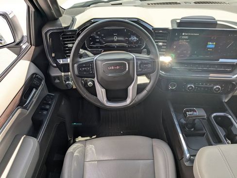 Used 2023 GMC Sierra 1500 SLT w/ SLT Premium Package AWD/4WD image 16