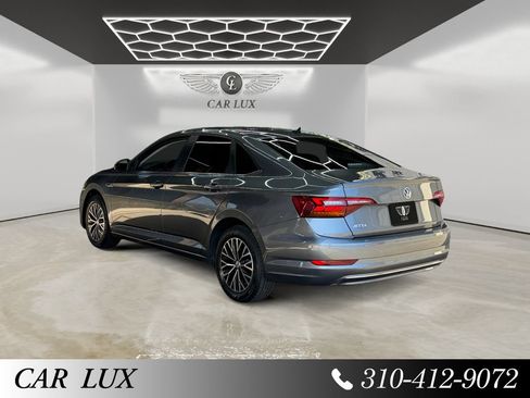 Used 2019 Volkswagen Jetta SEL w/ Cold Weather Package FWD image 3