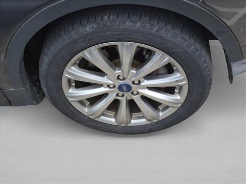 Used 2018 Ford Escape Titanium AWD/4WD image 8