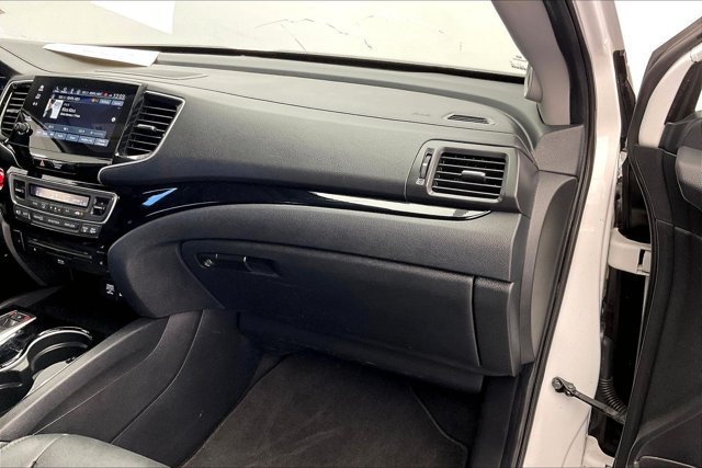 Used 2021 Honda Pilot Touring image 15