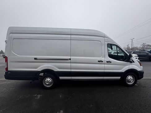 Used 2023 Ford Transit 250 148 High Roof Extended AWD w/ Load Area Protection Package image 5