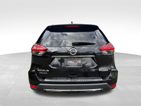 Used 2019 Nissan Rogue SL w/ Premium Package AWD/4WD image 5