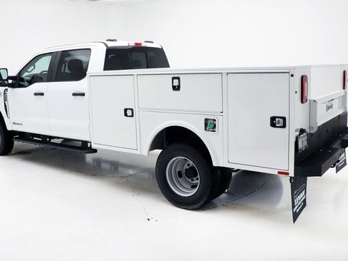 Used 2024 Ford F350 XL w/ Snow Plow Prep Package image 3