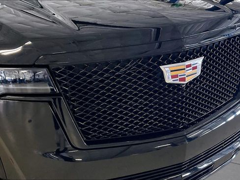 Used 2023 Cadillac Escalade Sport AWD/4WD image 30
