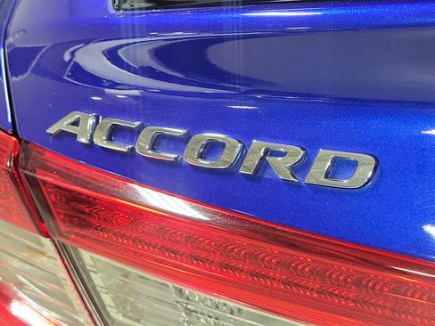 Used 2022 Honda Accord Sport image 8