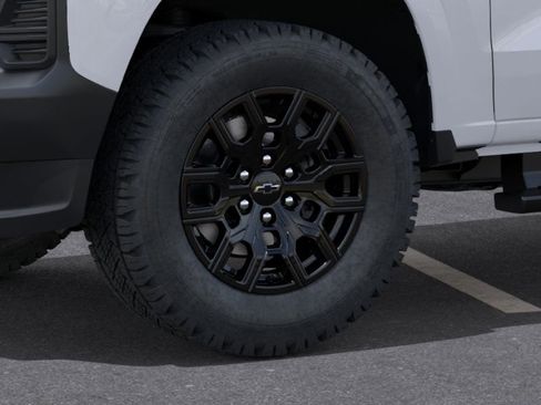 New 2026 Chevrolet Colorado W/T image 9