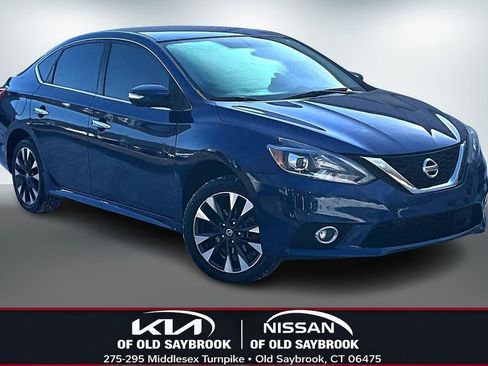 Used 2019 Nissan Sentra SR image 3