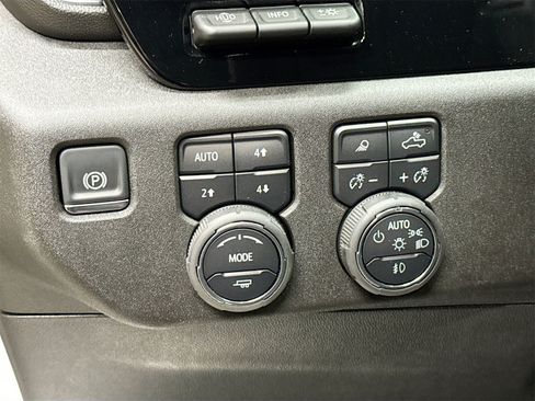 Used 2025 Chevrolet Silverado 2500 LTZ w/ Trail Boss Package image 10