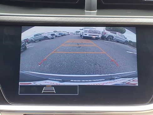 Used 2023 Buick Encore GX Essence w/ Experience Buick Package image 9