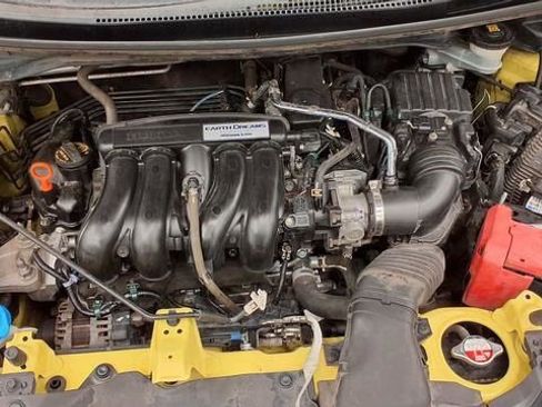 Used 2015 Honda Fit LX image 32