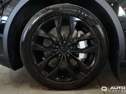 Used 2023 Tesla Model Y Long Range AWD/4WD image 8