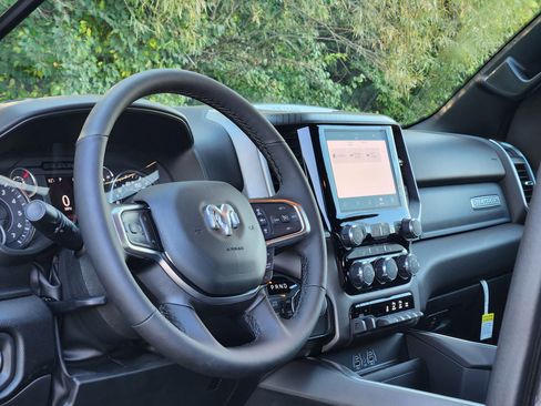 New 2026 RAM 1500 Big Horn AWD/4WD image 24