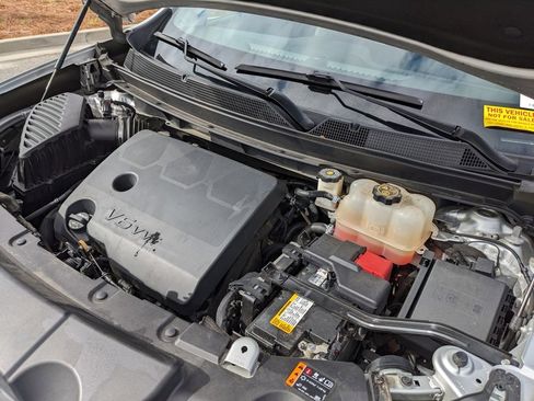 Used 2020 Chevrolet Traverse LT w/ LT Premium Package image 64