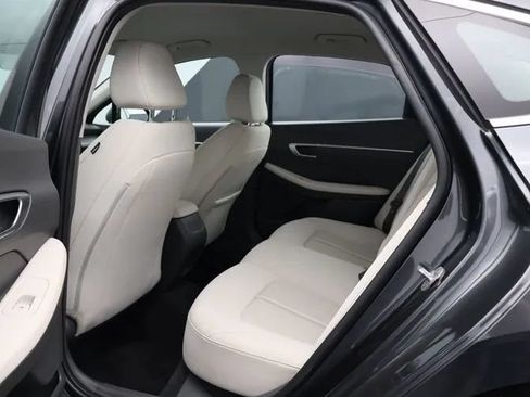 Used 2025 Hyundai Sonata SEL FWD image 15