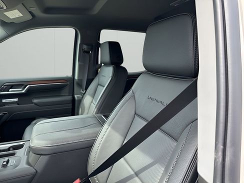 New 2026 GMC Sierra 1500 Denali w/ Technology Package AWD/4WD image 22