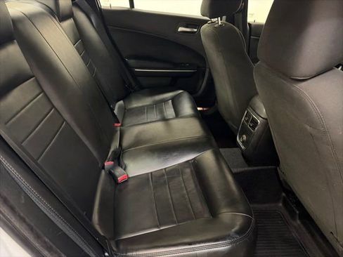 Used 2019 Dodge Charger Police w/ Street Appearance Group image 33