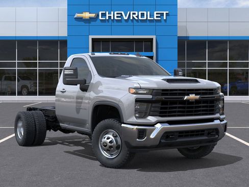 New 2025 Chevrolet Silverado 3500 W/T w/ WT Convenience Package image 7