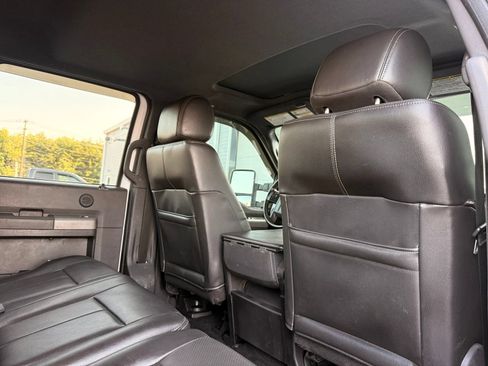 Used 2012 Ford F250 Lariat w/ Lariat Ultimate Pkg AWD/4WD image 26