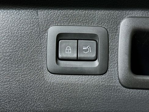 Used 2025 MAZDA CX-50 AWD 2.5 S w/ Premium Package image 29