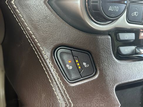 Used 2018 Chevrolet Tahoe LT image 22