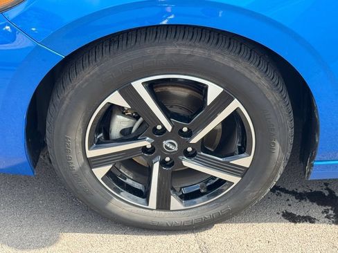 Used 2024 Nissan Sentra SV FWD image 15