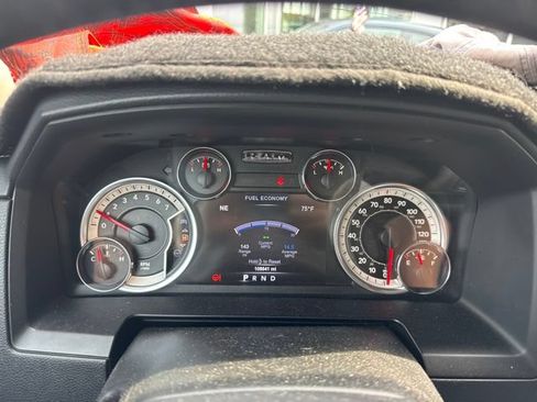 Used 2017 RAM 1500 Laramie w/ Convenience Group RWD image 9