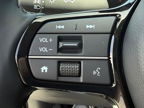 New 2026 Honda HR-V EX-L image 18