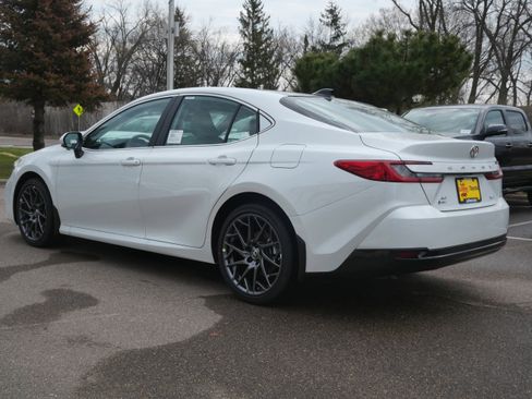 New 2026 Toyota Camry XLE AWD/4WD image 3